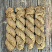 Load image into Gallery viewer, Errol (Baa-Ram-Ewe DK - SW Merino)