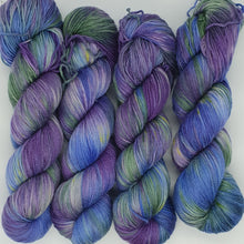 Load image into Gallery viewer, Bed of Violets