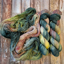 Load image into Gallery viewer, Bush Path (Nymph Singles - SW Merino / Linen)
