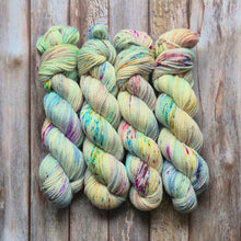 Load image into Gallery viewer, Daydreaming (Lush Twist - SW Merino) (Dyed as Ordered if Not in Stock)
