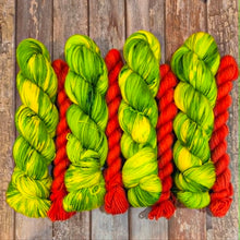 Load image into Gallery viewer, Sweet Serpentine (Fledgling 4ply Sock - SW Merino / Nylon) (Sock Set)
